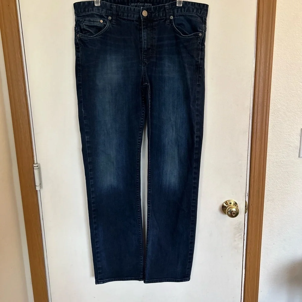 Calvin Klein jeans W34 L32 men's dark wash, denim, straight jeans